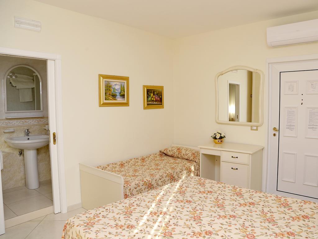 L'Airone Otel Margherita Di Savoia Dış mekan fotoğraf